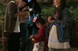 包文婧二胎孕肚曝光，再谈生育与家庭平衡