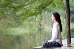 静谧庭院外冥想：在自然怀抱中轻松减压，找回内心平静的完整指南