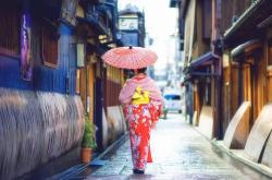 唐纸伞妖哪里多？揭秘日本京都奈良浅草等热门出没地点与最佳时机