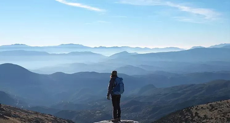 万名游客被泰山教做人，领悟人生真谛的山岳之旅