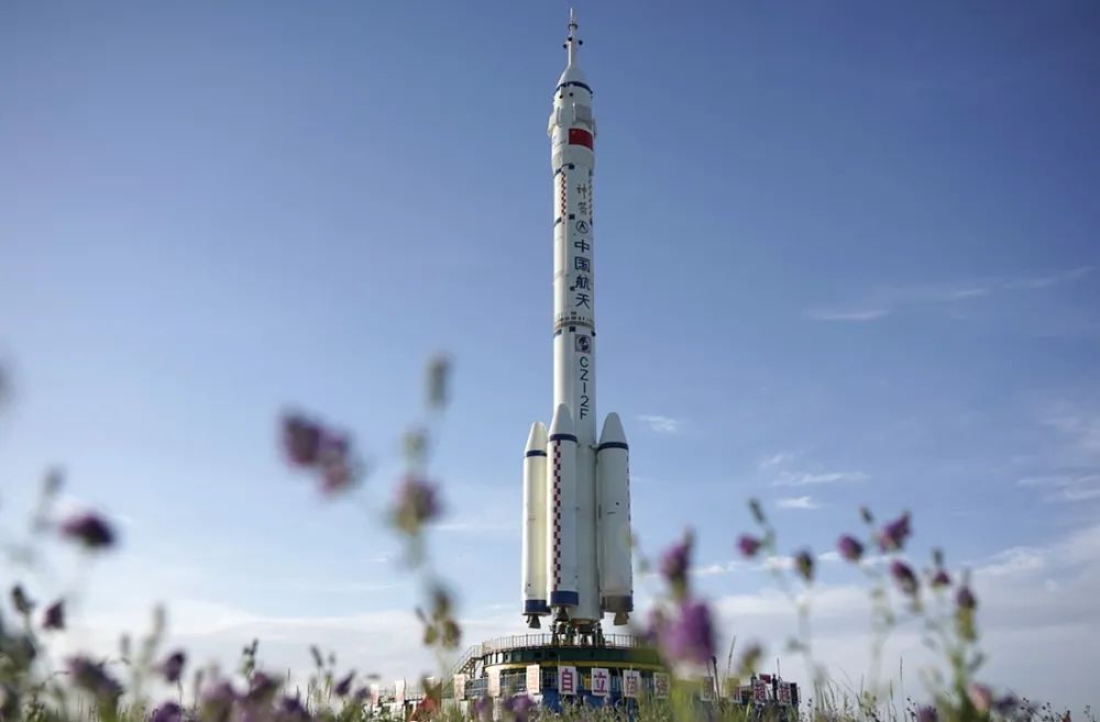 长征十二号火箭首飞成功，探索太空新篇章