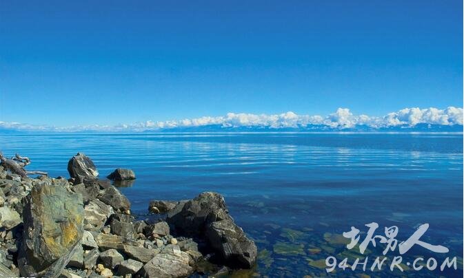 探索地球的深邃之谜，贝加尔湖——世界上最深的湖