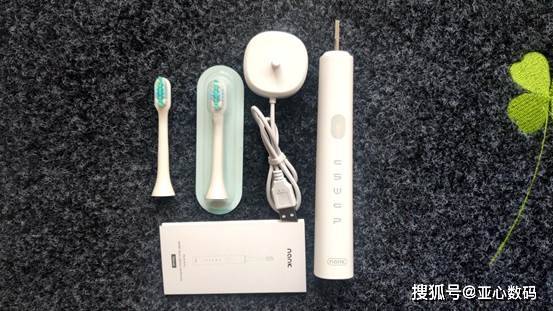 洗牙，牙齿美白的秘密武器