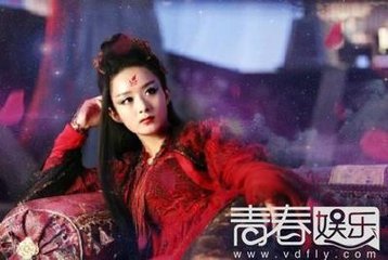 妖神花千骨，穿梭于现实与奇幻的桥梁