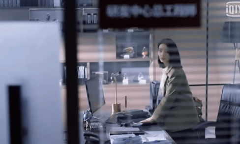 揭秘，国安局内部的暴风眼—谁是真正的内鬼？