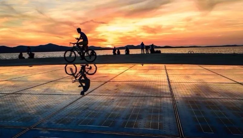 等待与希望，当爱的人正在路上