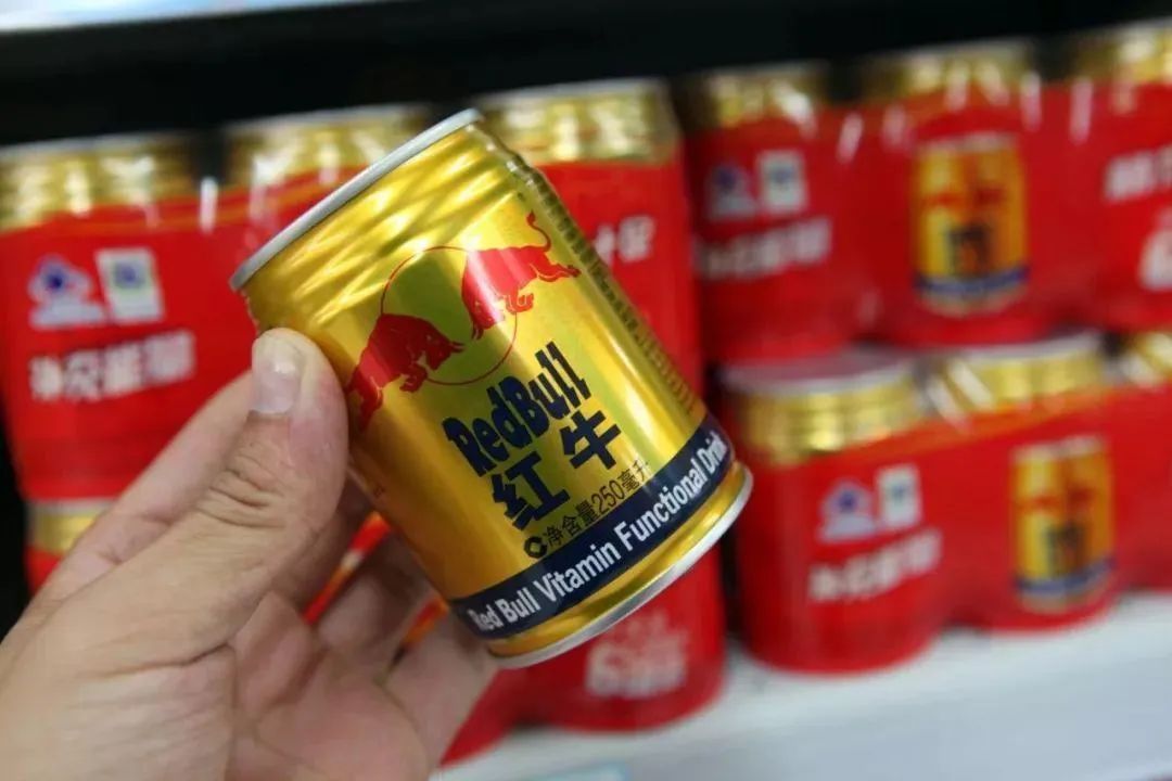 荣耀堡烈酒，探索这款传奇饮品的历史与魅力