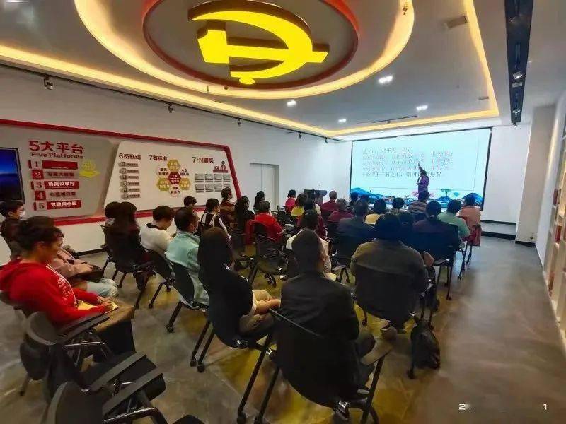 江湖行，穿梭于传统与现代之间的文化之旅