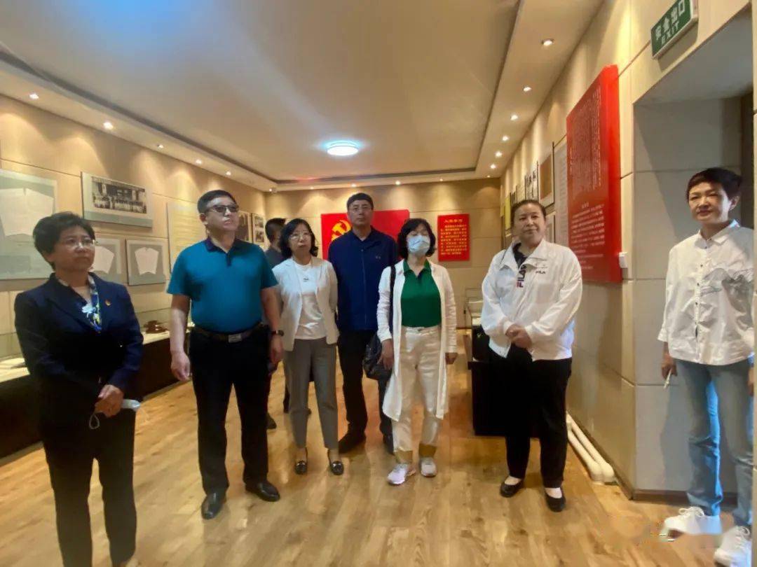 深入芝加哥警察局，维护城市安全的守护者