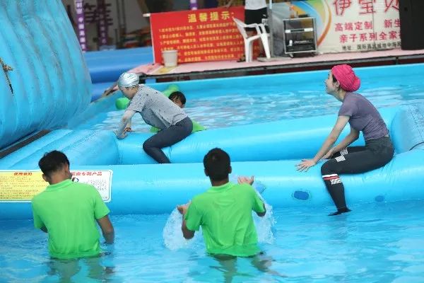 水上运动会，夏日清凉的竞技盛宴