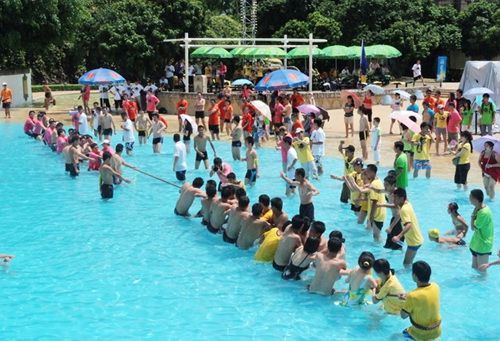 水上运动会，夏日清凉的竞技盛宴