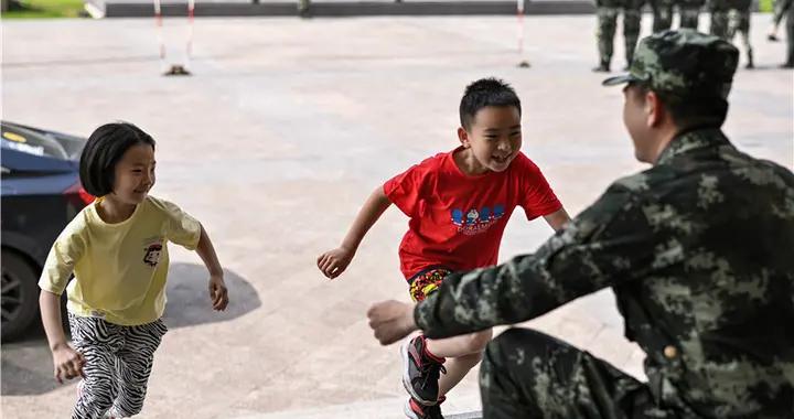 邮递员图片，传递信息的艺术与历史