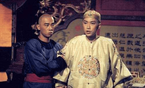 倚天剑与屠龙刀：揭秘金庸武侠传奇神兵的终极秘密与命运交织