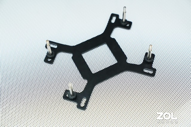 连珠铳：揭秘古代速射火器的操作技巧与战术应用，轻松掌握火力压制秘诀