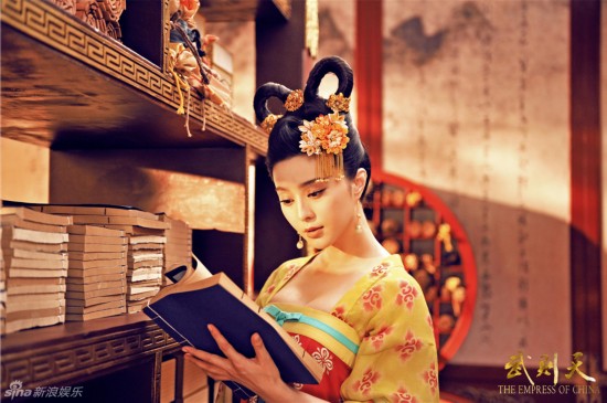 武媚娘秘史：揭秘武则天真实历史与戏剧改编，轻松看懂唐朝宫廷权力斗争